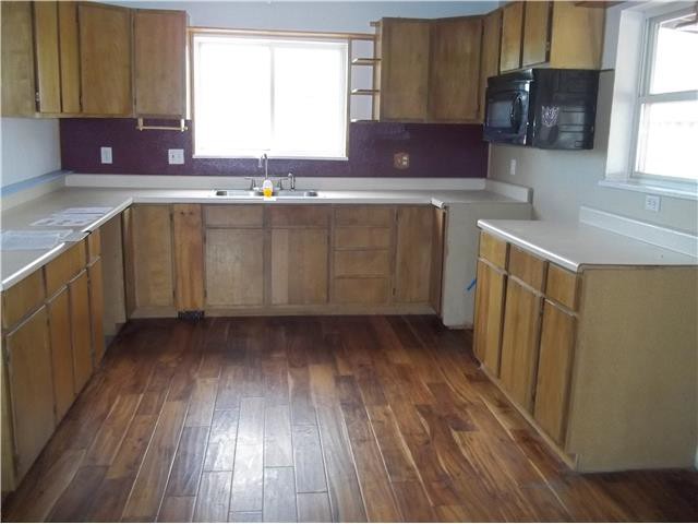 38 Miller RdGlenrock, WY, 82637Converse County